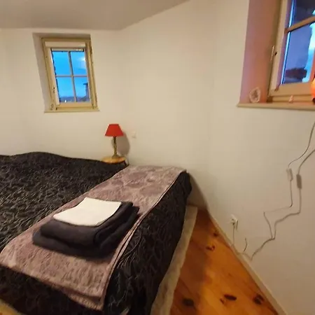 Exceptionnel 4 Etoiles Hyper Centre 65 M2 Au 4eme Etage Sans Ascenseur Avec Tour Du 12eme Siecle Appartement *